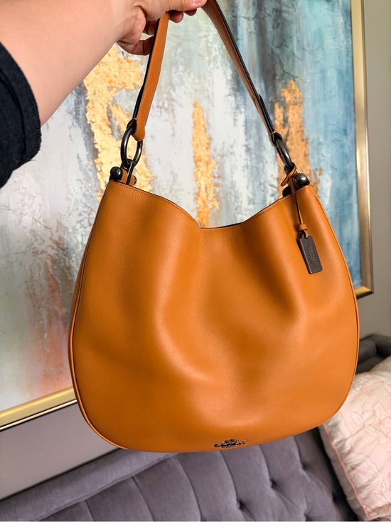 Coach Handbags - Coach Leather Hobo Nomad Shoulder Bag